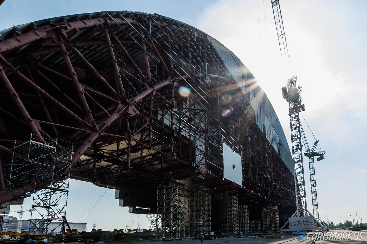 Sarkophag im Sonnenschein