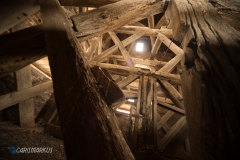 Es raschelt im Gebälk