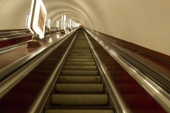 Rolltreppe der Metro Kiew