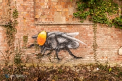 Die Fliege auf der Backsteinmauer (Plotbot Ken)